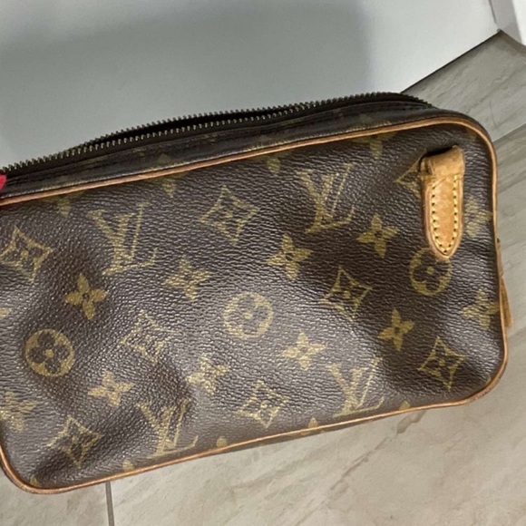 Louis Vuitton pouch - Picture 4 of 16